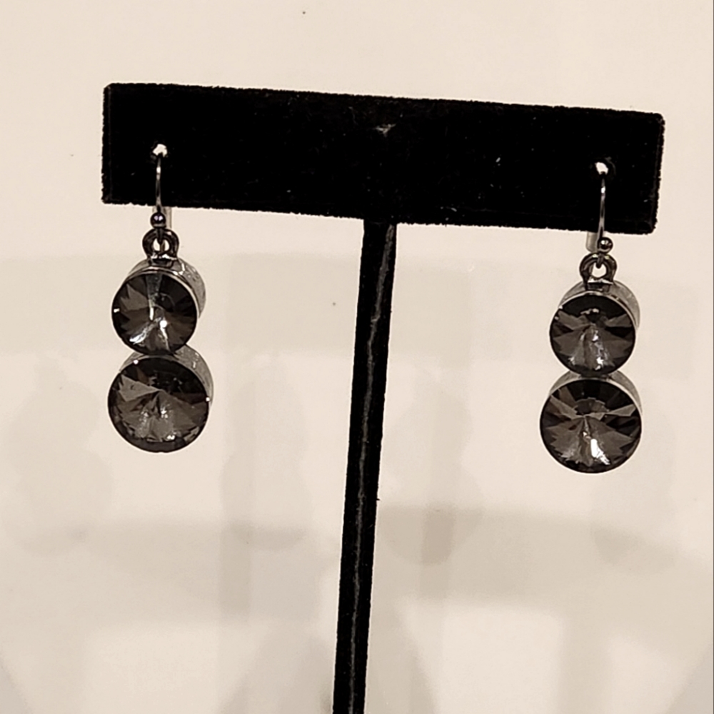 4 for $15 NWOT MULTI FACETED CUT CRYSTAL PIERCED EARRINGS - PEWTER